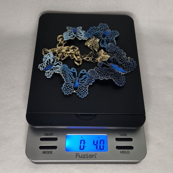 Fashion Jewelry Bufferfly Necklace & Earrings Set - Picture 7 of 11